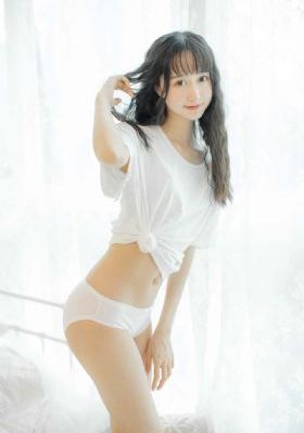 体育老师小雪小柔仓库h_完整无删减版